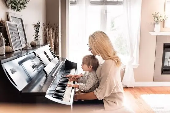 Suonare il Pianoforte in Condominio: Rispetta le Regole con l'Insonorizzazione Scopri come insonorizzare la tua stanza per suonare il pianoforte in condominio senza disturbare i vicini. Soluzioni pratiche per goderti la musica in tranquillità.