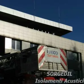 Silenzio Assicurato: Insonorizzazione Avanzata per Gruppi UTA
