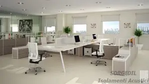 Migliora il comfort acustico negli uffici open space con soluzioni su misura. Pannelli fonoassorbenti, divisori acustici e sistemi innovativi per un ambiente di lavoro più silenzioso e produttivo. 🔇 Scopri di più!