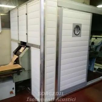 Correzione Acustica: Riduci Rumore Industriale