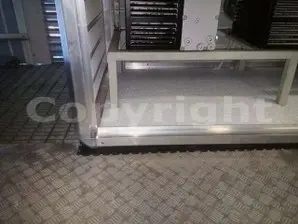 Silenzio Assoluto: Cabina di Isolamento per il Rumore del Compressore