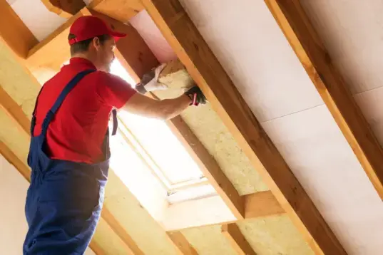 Isolamento acustico per tetti in legno: Soluzioni efficaci