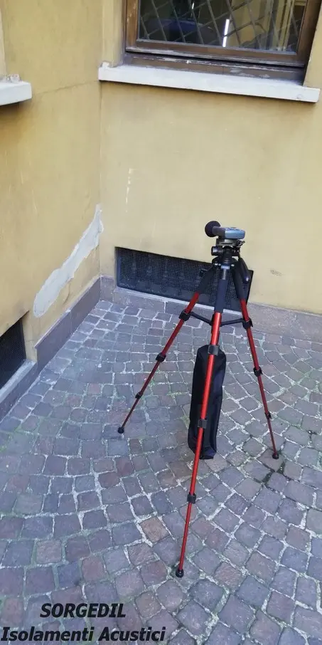 Rilievo Acustico in Cortile per Rumore da Aerazione<br /><br />