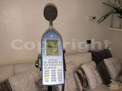 Analisi Fonometrica su Rumori in Salotto con Strumentazione Certificata<br /><br />