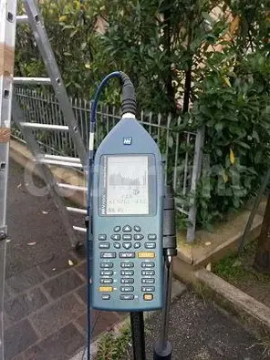 Misurazione del rumore generato da macchine tecniche<br /><br />
